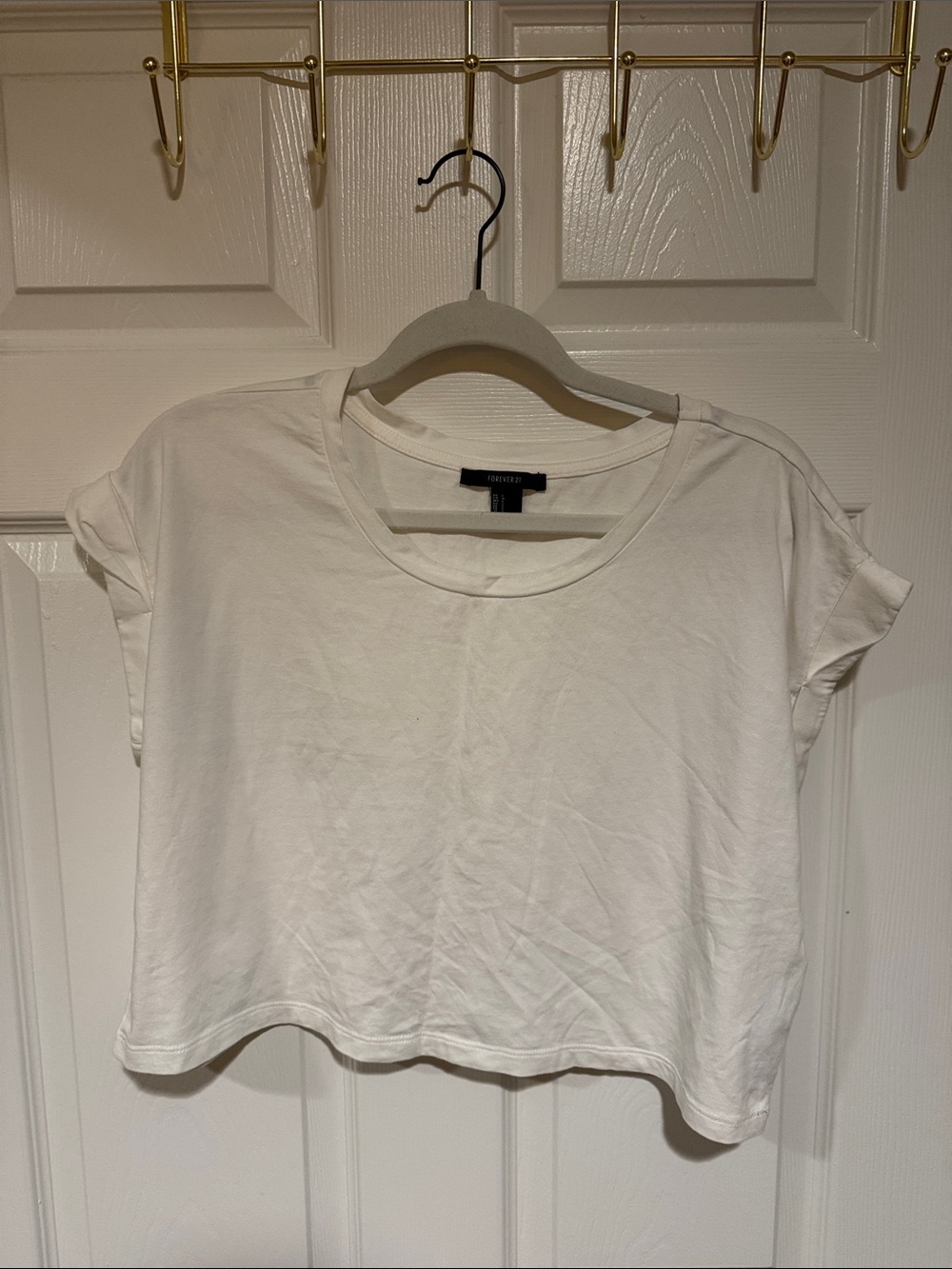 Forever 21 White Cropped Crewneck Tee - Short Sleeve